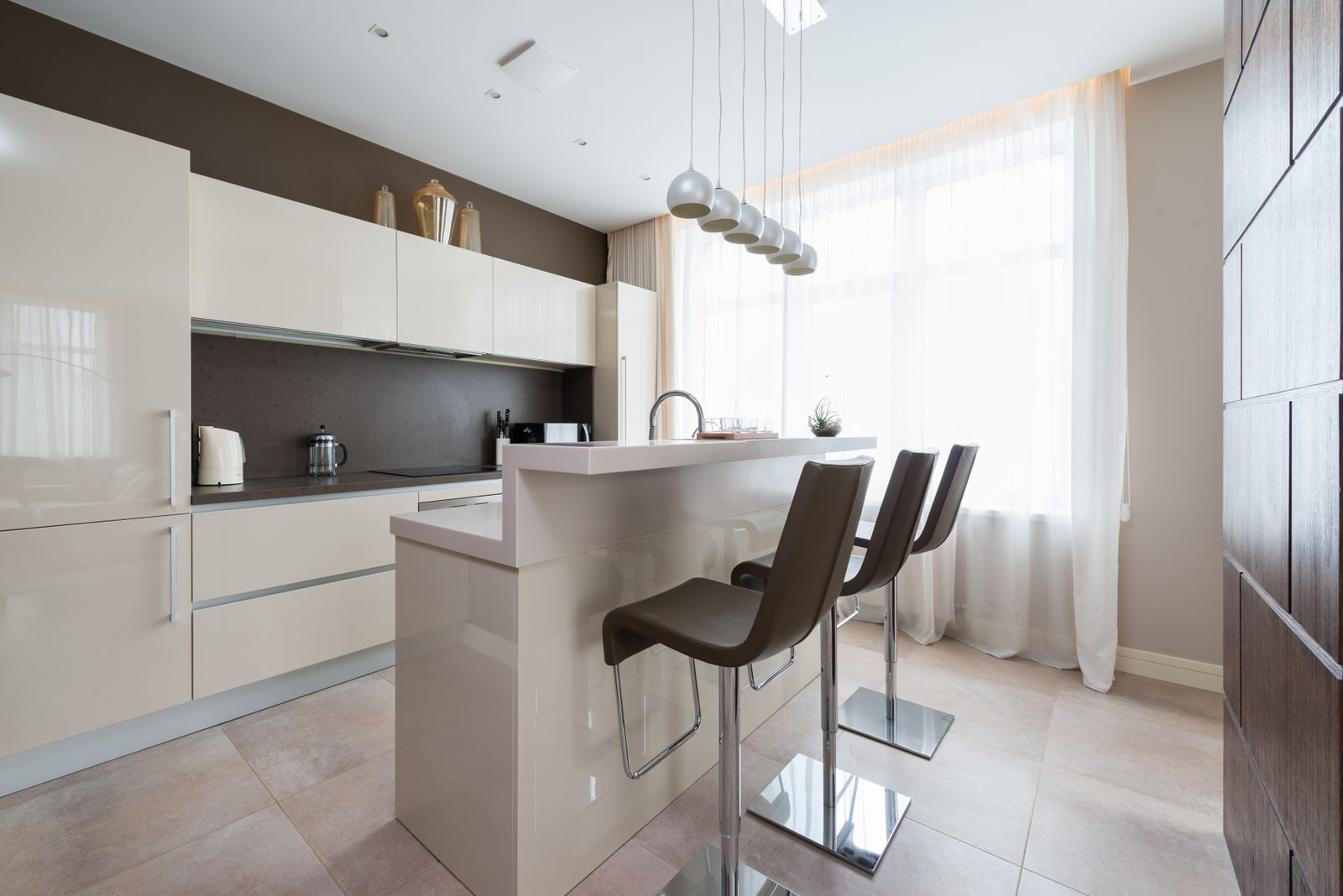Finished kitchen by Lumen Kitchen Design