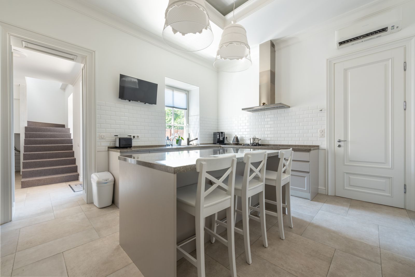 Finished kitchen by Lumen Kitchen Design